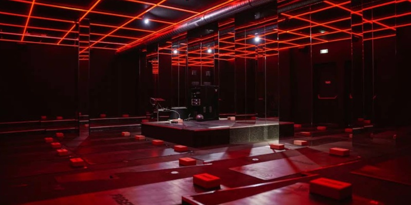 POSES Studio - Saint-Lazare