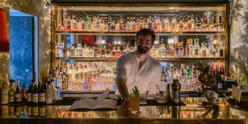Le Très Particulier — à proximité de l'Hôtel R de Paris