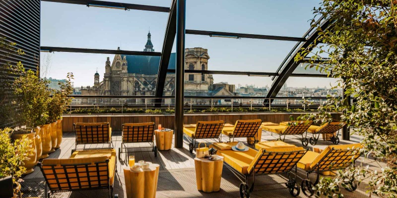 Roof by Madame Rêve — à proximité de l'Hôtel R de Paris