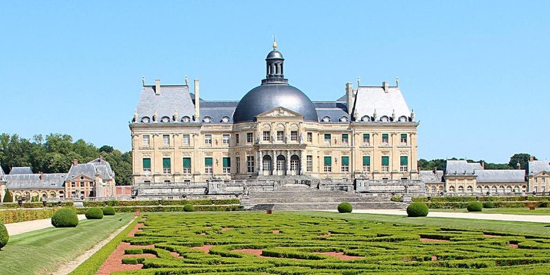Château de Vaux-le-Vicomte — à proximité de l'Hôtel R de Paris