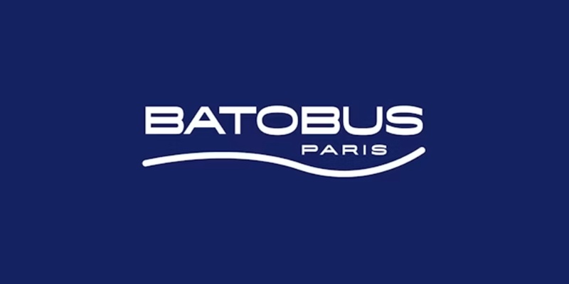 Batobus — à proximité de l'Hôtel R de Paris